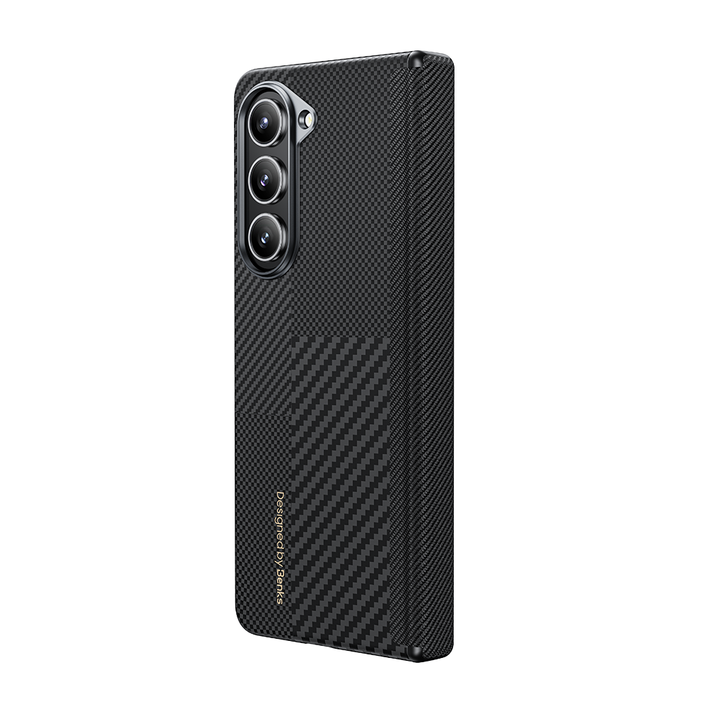 The Montage ArmorAir Case for Samsung Galaxy Z Fold 5 offers a minimalist style and ultra-slim design, enhancing the elegance of your phone while ensuring top-notch protection.