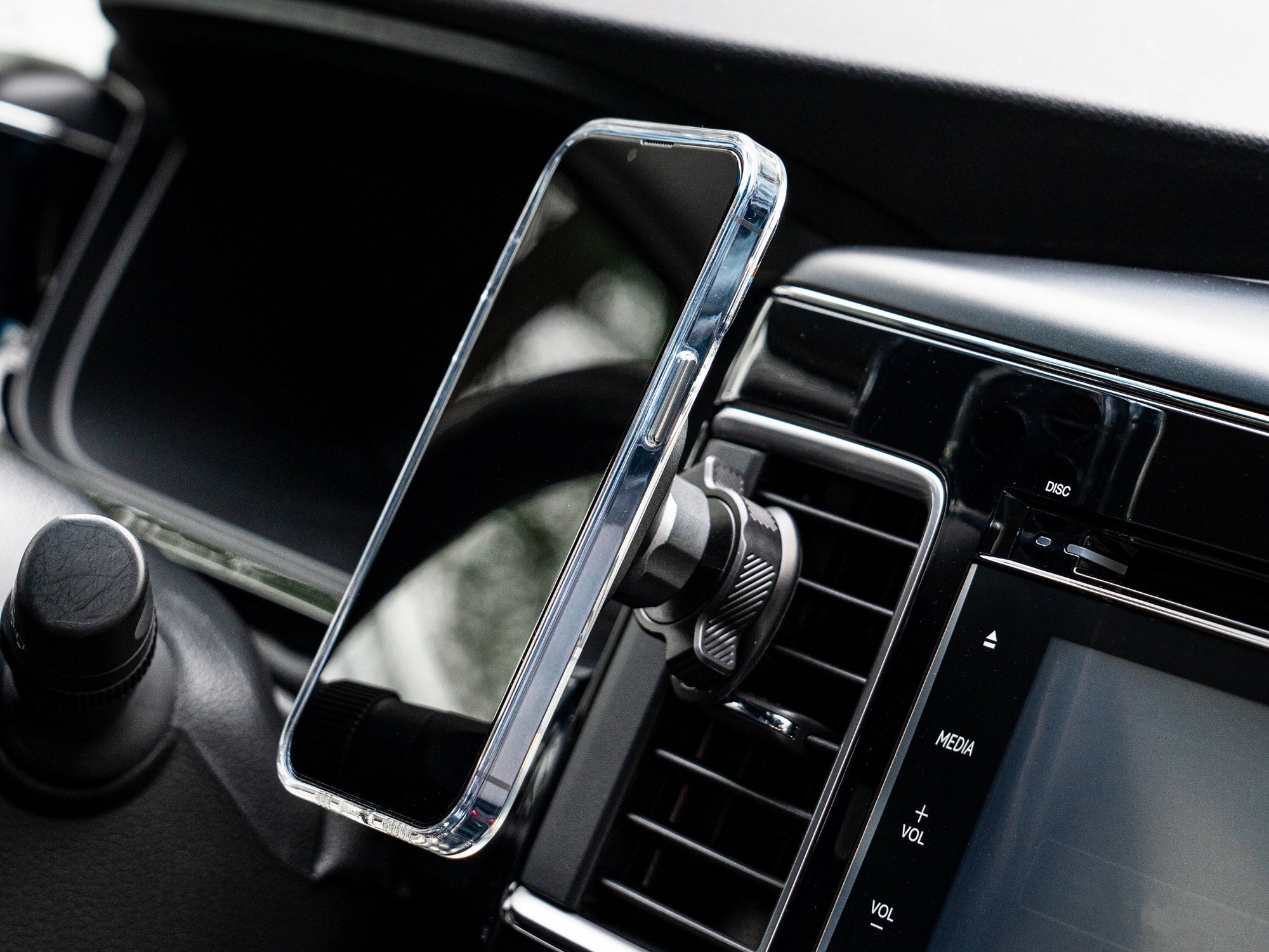 Is it Safe to Charge Your Phone in Car? MagSafe Phone Car Mount Soluti