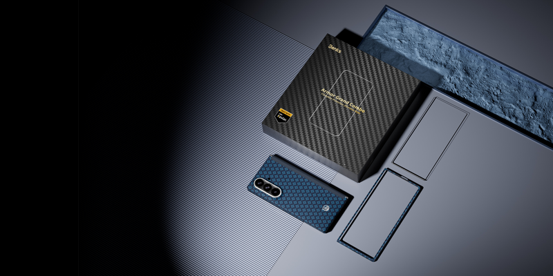 Benks ArmorGrid Air Azure Blue Kevlar case for Samsung Galaxy Z Fold 8 Ultra — color lifestyle shot